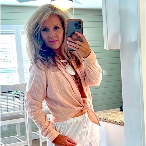 Sim & Sam,Incredibly Soft & So Romantic, Button-Front w/Tie,Excellent Condition - Picture 1 of 10